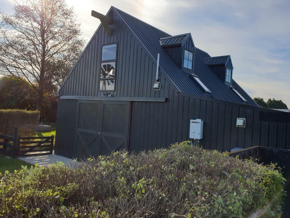 Accommodation At Lakeside Oamaru Exterior photo
